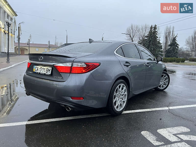 Седан Lexus ES 2014 в Черкасах