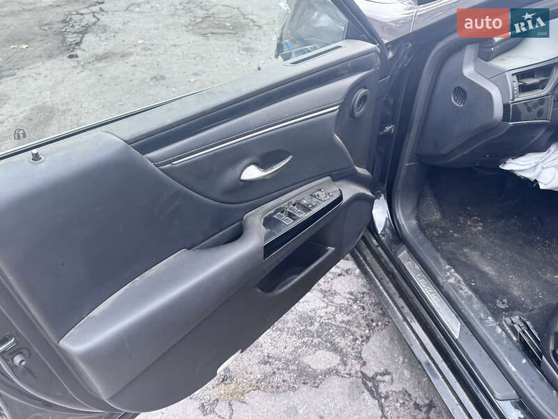 Седан Lexus ES 2022 в Харькове