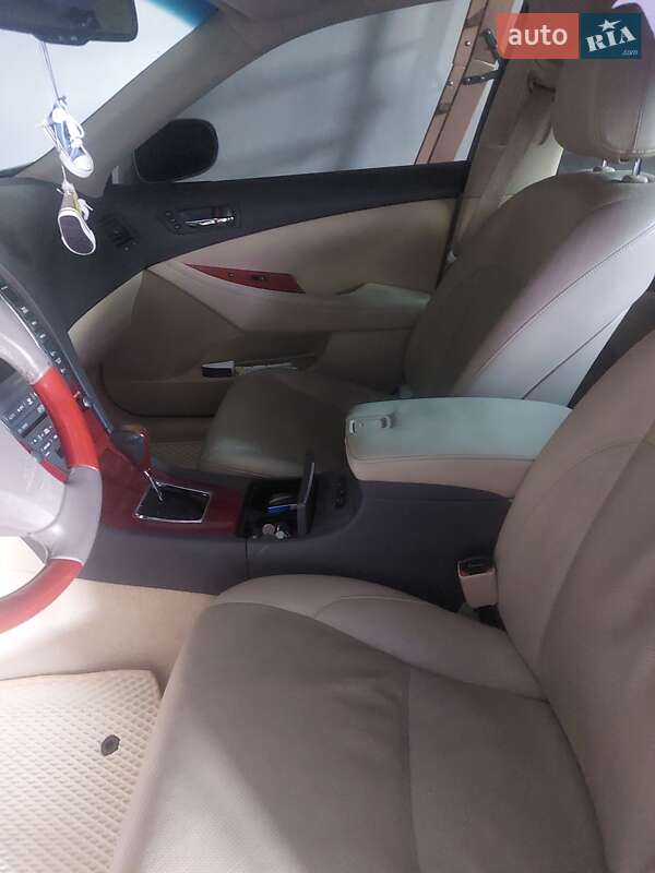 Седан Lexus ES 2008 в Дунаївцях
