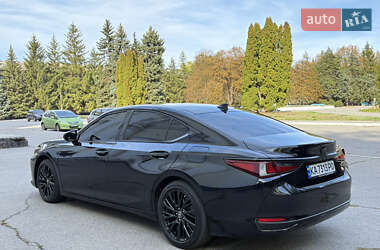 Седан Lexus ES 2021 в Киеве