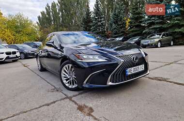 Седан Lexus ES 2019 в Дніпрі