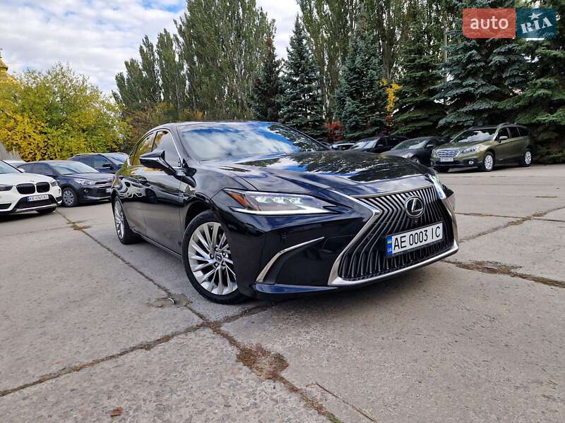 Седан Lexus ES 2019 в Днепре