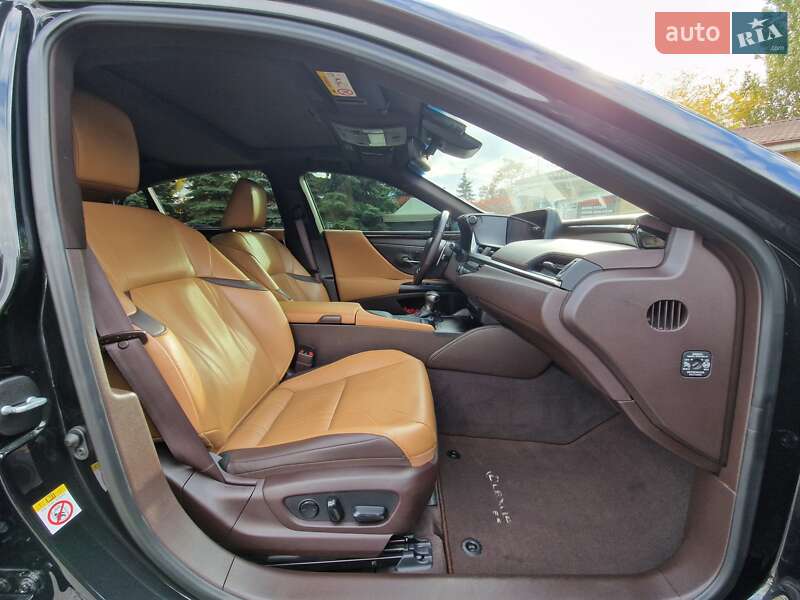 Седан Lexus ES 2019 в Днепре