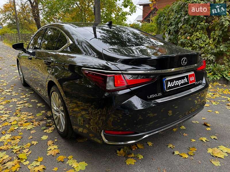 Седан Lexus ES 2021 в Києві