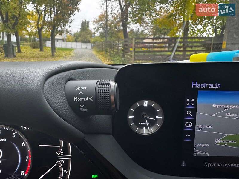 Седан Lexus ES 2021 в Києві