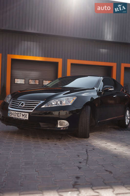 Седан Lexus ES 2010 в Одесі