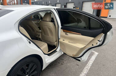 Седан Lexus ES 2012 в 