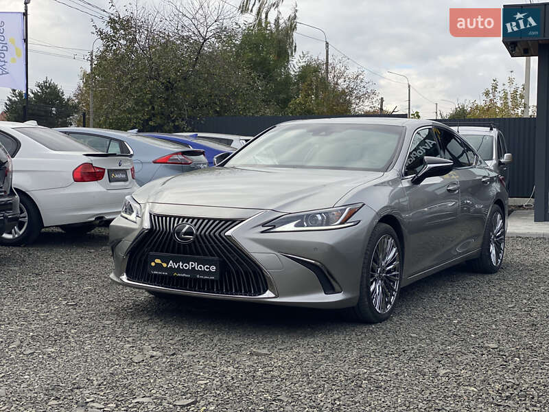 Седан Lexus ES 2021 в Луцке