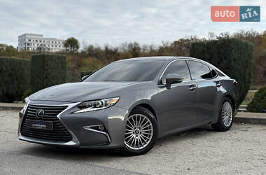 Lexus ES 2016