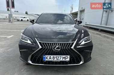 Седан Lexus ES 2021 в 