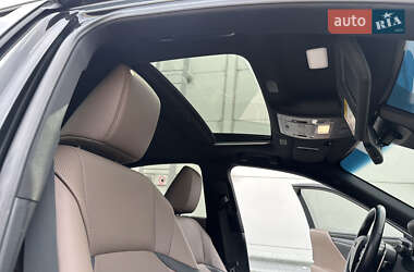 Седан Lexus ES 2021 в 