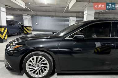 Седан Lexus ES 2022 в 