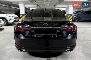 Седан Lexus ES 2022 в 