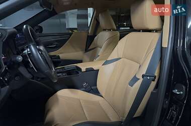 Седан Lexus ES 2022 в 