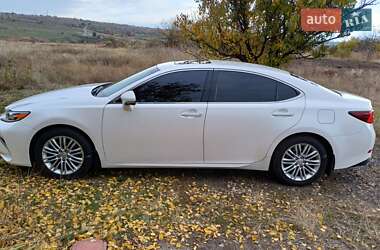 Седан Lexus ES 2016 в Бердичеве