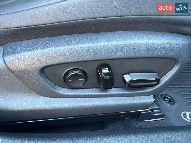 Седан Lexus ES 2023 в Києві фото 8 Седан Lexus ES 2023 в Києві