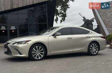 Седан Lexus ES 2020 в 