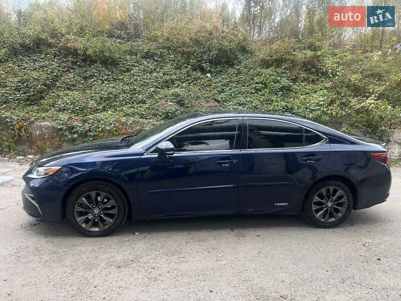 Седан Lexus ES 2014 в Киеве фото 2 Седан Lexus ES 2014 в Киеве