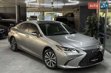 Седан Lexus ES 2020 в Одесі