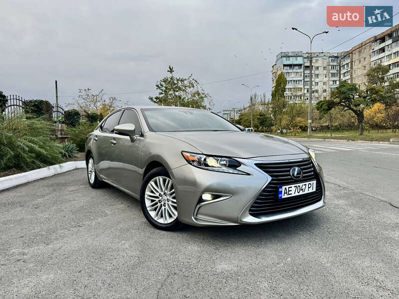 Lexus ES 2017