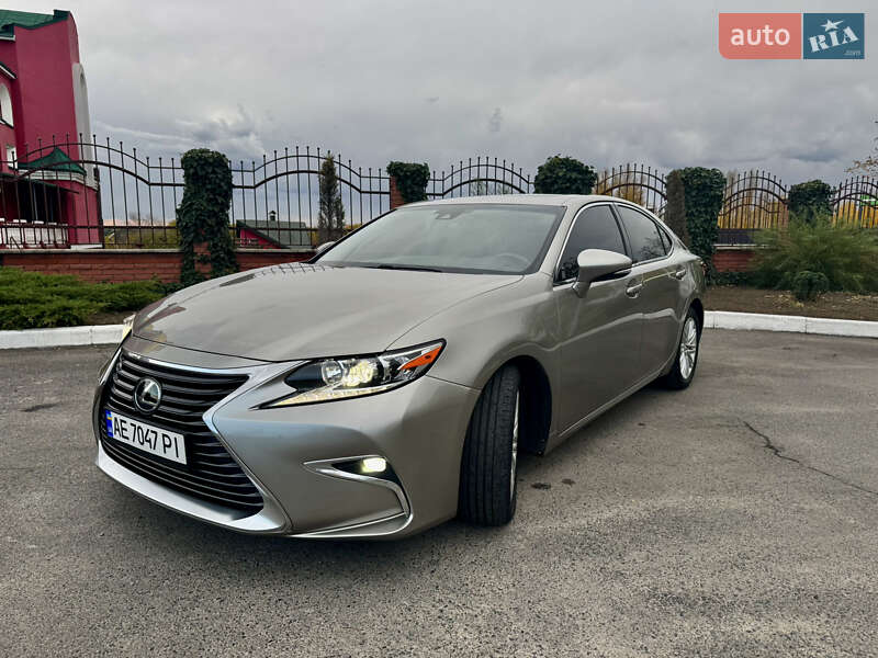 Седан Lexus ES 2017 в Кам'янському фото 23 Седан Lexus ES 2017 в Кам'янському