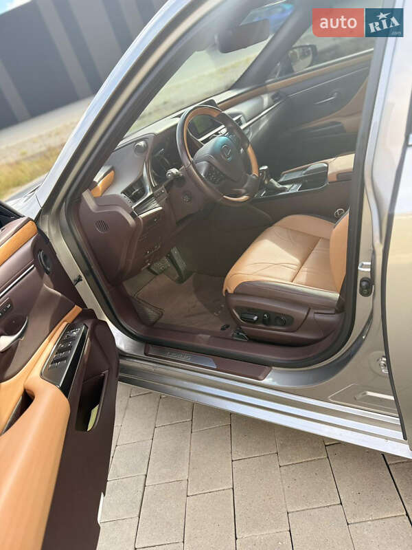 Седан Lexus ES 2021 в Житомире фото 13 Седан Lexus ES 2021 в Житомире