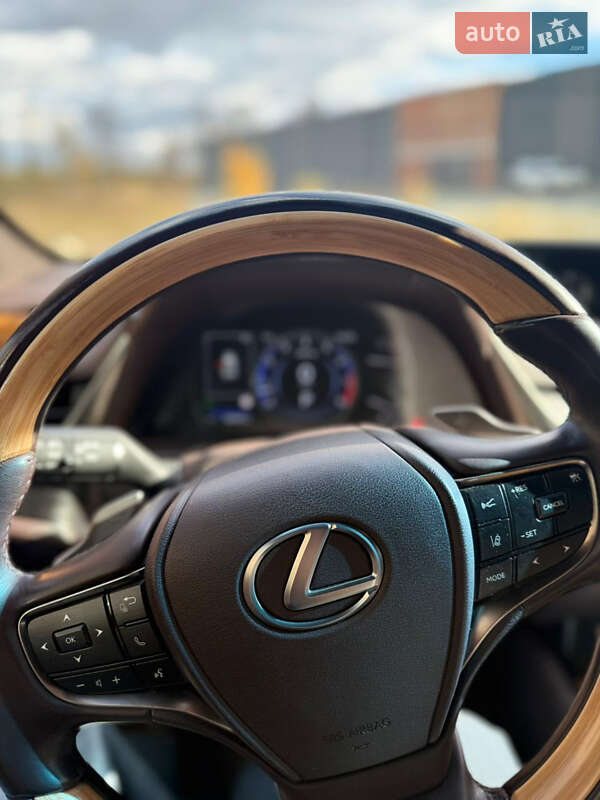 Седан Lexus ES 2021 в Житомире фото 36 Седан Lexus ES 2021 в Житомире