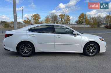 Седан Lexus ES 2016 в Днепре