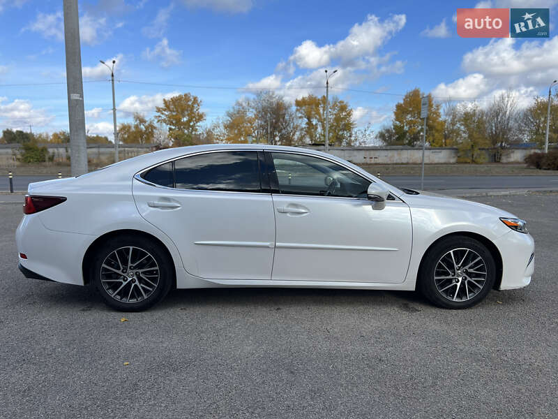 Седан Lexus ES 2016 в Днепре фото 2 Седан Lexus ES 2016 в Днепре