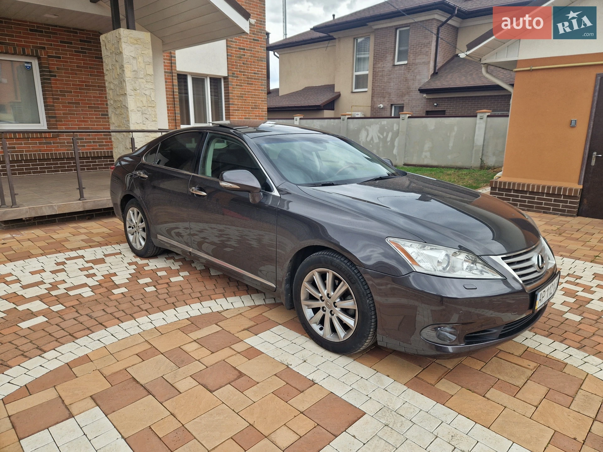 2010 Lexus ES - мініатюра 2