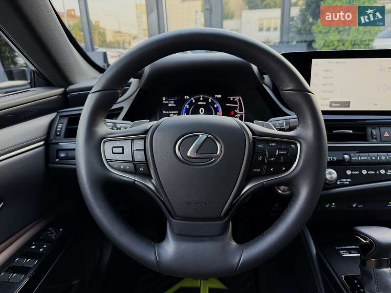 Седан Lexus ES 2023 в Киеве фото 36 Седан Lexus ES 2023 в Киеве