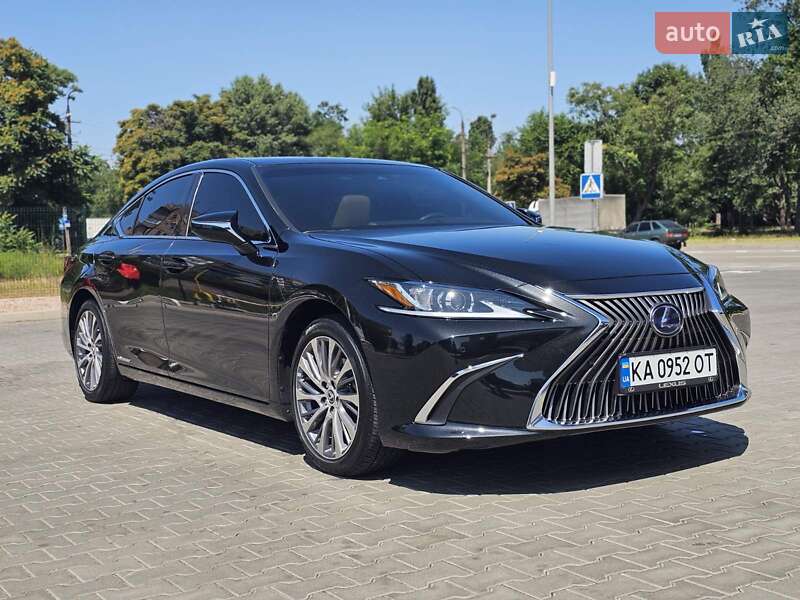 Седан Lexus ES 2021 в Киеве
