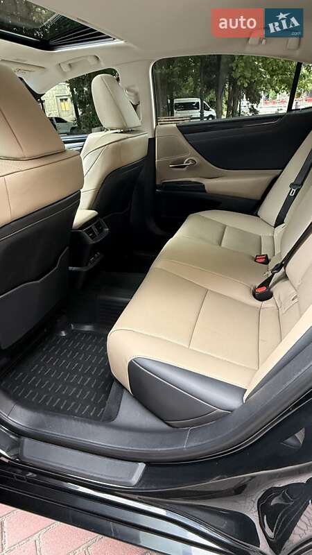 Седан Lexus ES 2019 в Запорожье фото 28 Седан Lexus ES 2019 в Запорожье
