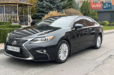 Седан Lexus ES 2017 в Дніпрі