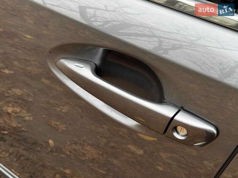 Седан Lexus ES 2014 в Киеве