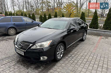 Седан Lexus ES 2011 в Виннице