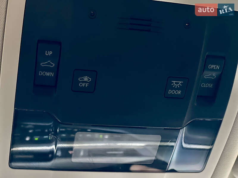 Седан Lexus ES 2020 в Киеве