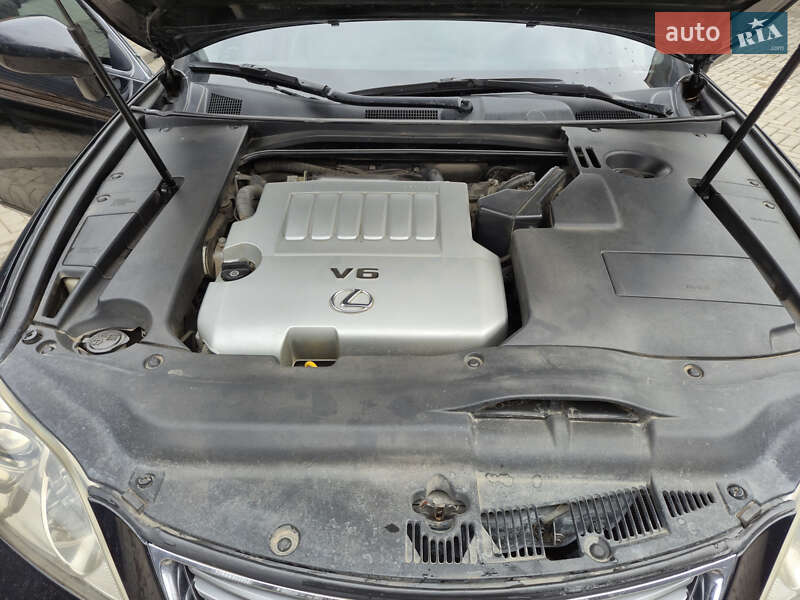 Седан Lexus ES 2007 в Бершади