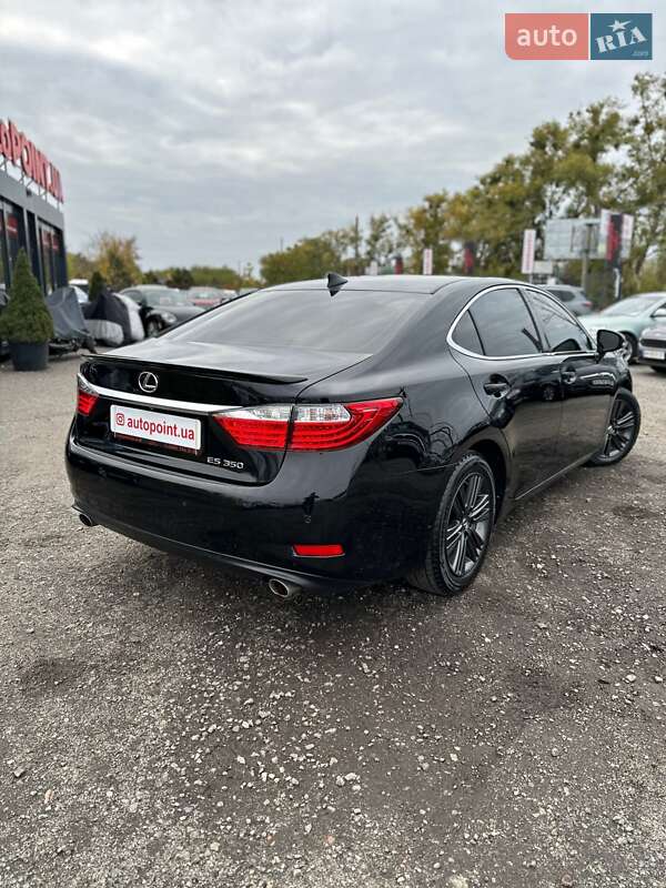 Седан Lexus ES 2015 в Белогородке