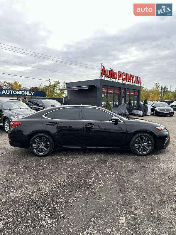 Седан Lexus ES 2015 в Белогородке