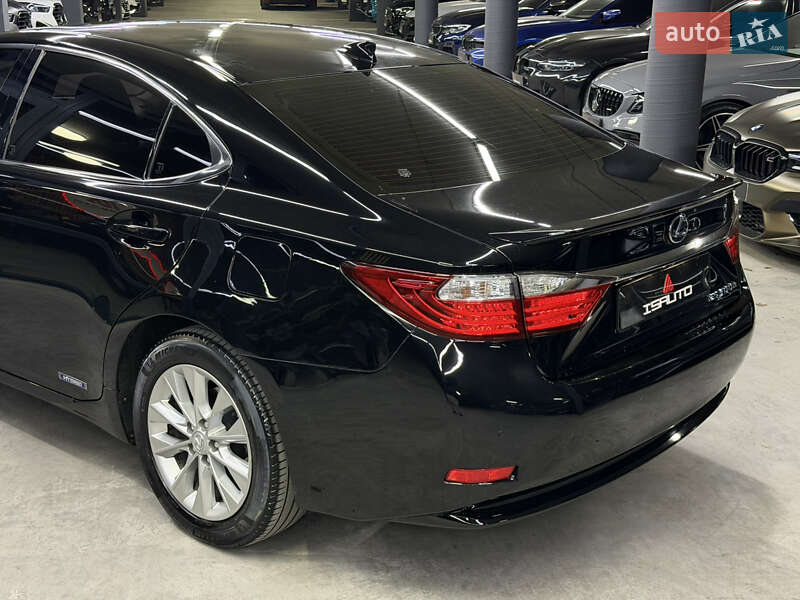 Седан Lexus ES 2015 в Одессе фото 12 Седан Lexus ES 2015 в Одессе
