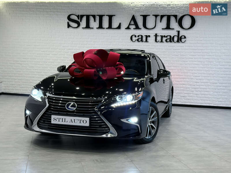 Седан Lexus ES 2016 в Одесі