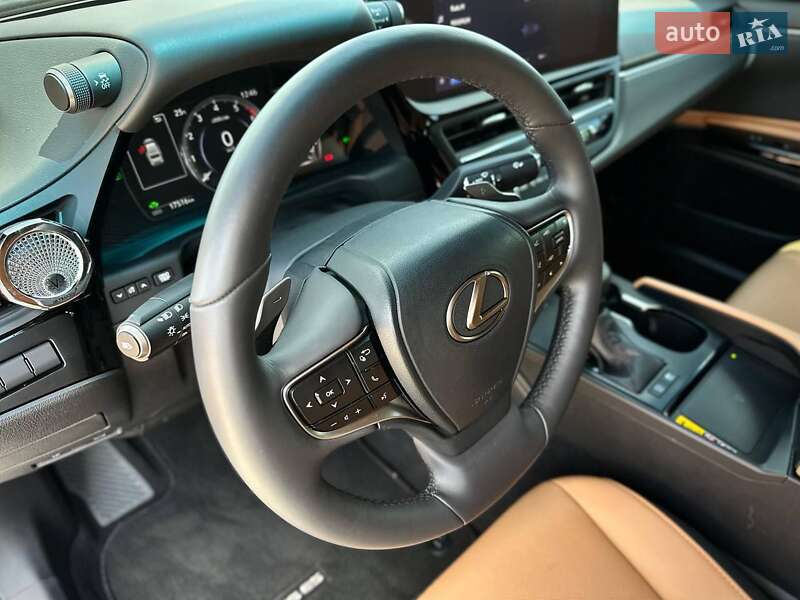 Седан Lexus ES 2024 в Киеве фото 44 Седан Lexus ES 2024 в Киеве