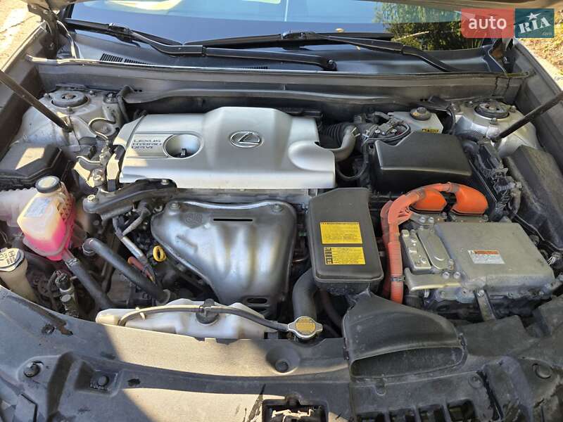 Седан Lexus ES 2014 в Бердичеве