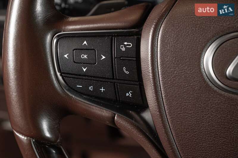 Седан Lexus ES 2019 в Одессе