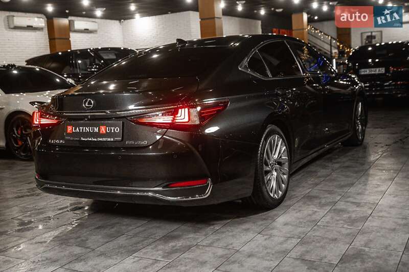 Седан Lexus ES 2019 в Одессе