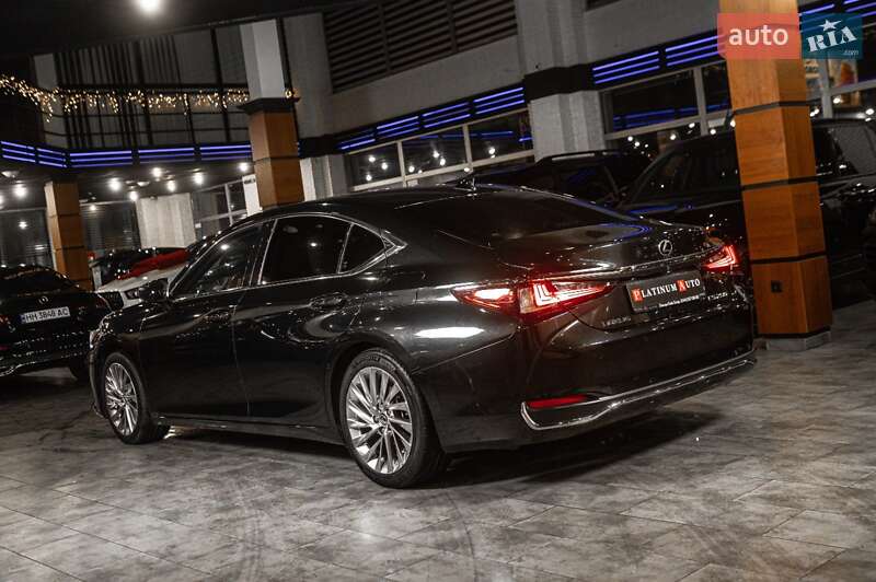 Седан Lexus ES 2019 в Одессе