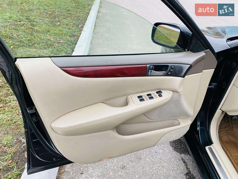 Седан Lexus ES 2003 в Харькове