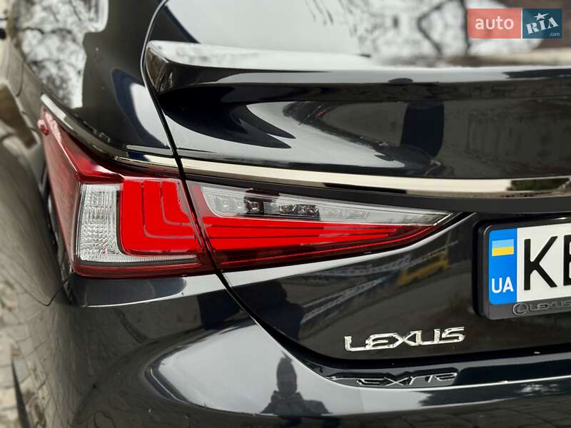 Седан Lexus ES 2023 в Днепре
