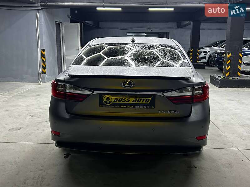 Седан Lexus ES 2015 в Чернівцях фото 5 Седан Lexus ES 2015 в Чернівцях
